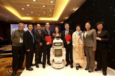英特尔中国研究院与经纶世纪签署机器人家庭健康管理试点合作协议