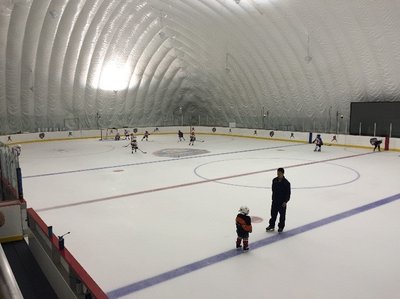 博德维项目-国内首座气膜冰球馆-北京虎仔少儿冰球俱乐部气膜冰球馆
