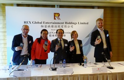 (From left) Mr. Vlad Martynov, CEO of Yota Devices, Ms. Chu Wei Ning and Mr. Yeung Chun Wai, Anthony, Executive Directors of REX Global, Ms. Ekaterina Lapshina, Director of Marsfield (manager of Telconet assets) and Mr. Andrey Zakharov, Representative of of Russian State Owned Entity Rostec showcase the Yotaphone 2 in the media briefing