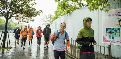 AVIS 安飞士员工在风雨中仍快乐前行