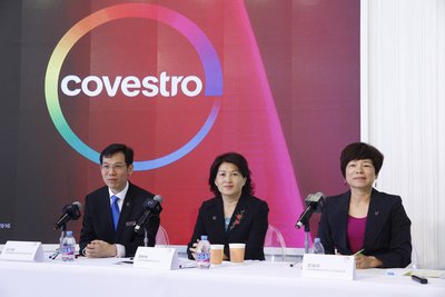 Michelle Jou, President of Business Unit Polycarbonates of Covestro AG, Holly Lei, Senior Vice President, Business Unit Polycarbonates, Covestro Asia Pacific and and Terence Yau, Vice President,  Business Unit Polycarbonates, Covestro China & Hong Kong , address media questions during the press conference