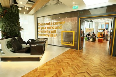 Visa opens the Singapore Innovation Center, the first in Asia Pacific.