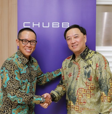 Mr. Edward Ler (left) congratulating Mr. Tai-Kuan Ly on his appointment as Country President for Indonesia.