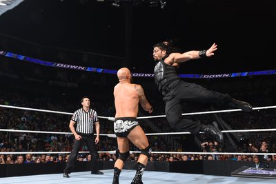 แฟนๆ จะได้จับจ้อง Roman Reigns เจ้าของตำแหน่ง WWE World Heavyweight Champion โชว์ท่าไม้ตายติดขอบเวที ในศึก WWE Live Manila ในวันศุกร์ที่ 9 กันยายน 2016 (C) 2016 WWE, Inc. สงวนลิขสิทธิ์