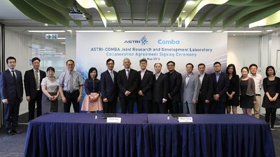 Senior management and representatives from ASTRI and Comba Telecom attend and witness the Agreement Signing Ceremony.