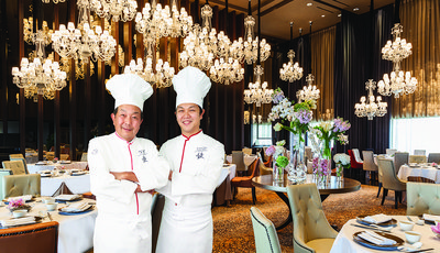 新加坡文華大酒店的四川飯店在《米芝蓮指南》中獲兩星
