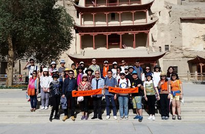 The "Discover Dunhuang" Art and Culture Ambassadors visited the world-famous Mogao Caves. Recognized as the most well conserved and largest Buddhist caves in the world, they were listed as a world cultural heritage in 1987. 