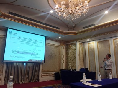 美国博纯OEM销售经理张力钧先生做大会报告