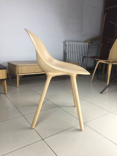 由汉斯-山格林-雅各布森设计的Daisy 3D椅