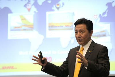 DHL Express香港及澳門高級副總裁及董事總經理黃豪恕先生分享DHL對香港前景的正面看法及闡述電子商貿如何為DHL Express在香港帶來可觀的業務增長。