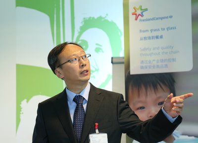 国家乳业工程技术研究中心副主任姜毓君解读婴幼儿配方奶粉注册规定