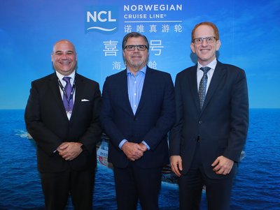 Norwegian Cruise Line Holdings President and Chief Executive Officer Frank J. Del Rio (center) with NCLH International management team Harry J. Sommer, Executive Vice President, International Business Development for NCLH (right) and David. J. Herrera, President, NCLH China (left)