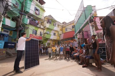6家初创企业的智慧能源方案在里约圣玛尔塔贫民窟展出