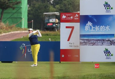 2016华彬LPGA第二轮收杆，冯珊珊位列第一军团