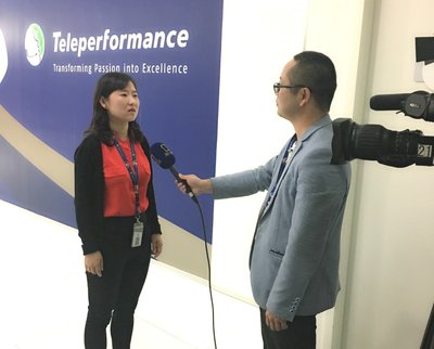 公司市场部经理May Lin女士代表公司接受陕西电视台的采访