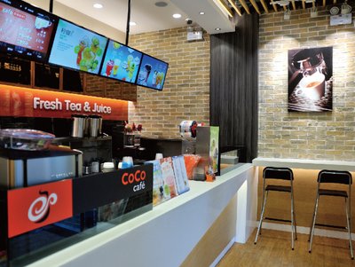 CoCo café 店里，除了常规饮品外，更提供现磨咖啡