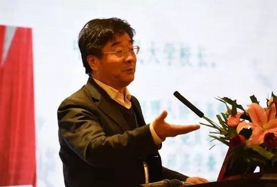 刘伟 中职协高级顾问、中国人民大学校长