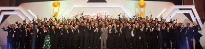 A Hundred Fast-Moving Companies received their trophy from YB Dato’ Othman Aziz, Deputy Minister of Finance at the Palace of Golden Horses on 9th December 2016