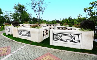 福寿园率先推出沪上首座家庭式生态节地葬墓区“阖家园”