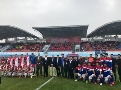 中国华信力促中捷足球文化交流 布拉格斯拉维亚队完美亮相海南秀