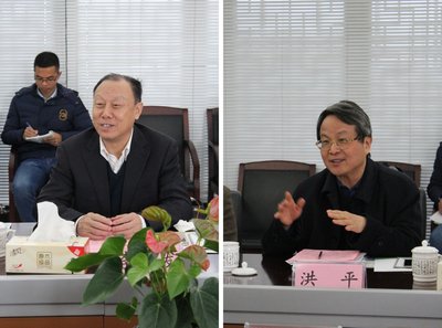 左：李德发院士介绍研究成果   右：安佑集团董事长洪平先生致辞