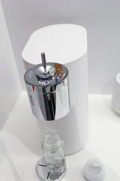 科勒思丹净饮机8秒钟内迅速提供冲泡奶粉较佳的40℃水