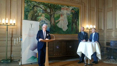 2017年奥斯陆商业促和平奖3月27日晚在奥斯陆市政厅宣布
