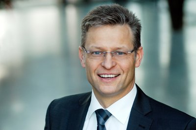 莱茵金属汽车全球CEO, Horst Binnig先生