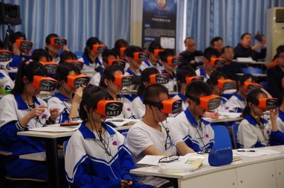 Pico Neo现北京十二中课堂 VR或带来教育“三维革命”