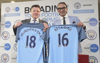 Mr Raman Singh, CEO, Mundipharma and Mr Damian Willoughby, Senior Vice President of Partnerships for City Football Group.