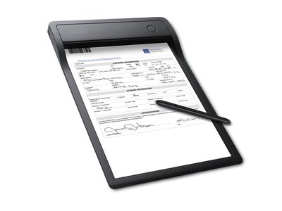 The Wacom Clipboard Helps Businesses Turn Paper Documents to Digital in Real-time