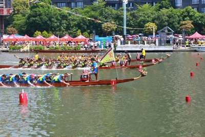 Upacara Perasmian Festival Kebudayaan Pelancongan Santai Zhongshan (Shiqi) dan Perlumbaan Bot Naga Berjaya Diadakan