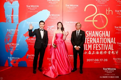 上海国际电影节《烽火芳菲》剧组在上海威斯汀大饭店