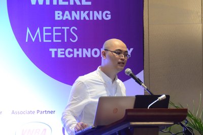 Vincent Fong, General Manager, Knowledge Group giving his opening address at BankTech Asia 2016