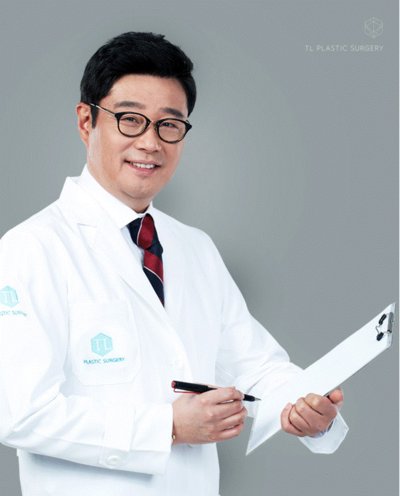 Direktur L Anti-aging and Lifting Center, Dr. Jung YeonHo