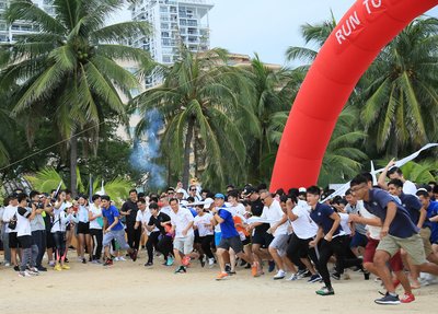 万豪国际集团海南区24家酒店携手，开展“Run to Give”慈善跑活动