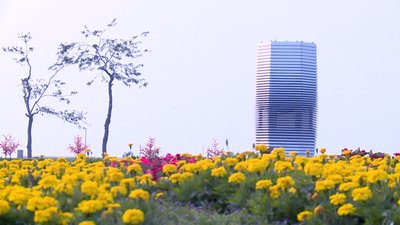Innovative Cities: smog-eating tower