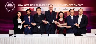 Pictured from left: Zhao Chunxiao, CEO of Guangdong Land Holdings Limited; Sanjay Kothari, Vice Chairman of KGK Group; Lin Qiang, President and Managing Director of the Shanghai Diamond Exchange; Wolfram Diener, Senior Vice President of UBM Asia; Letitia Chow, Chairperson of the JNA Awards, Founder of JNA and Director of Business Development – Jewellery Group at UBM Asia; Kent Wong, Managing Director of Chow Tai Fook Jewellery Group Ltd; and Jim Li, General Manager of Guangdong Gems & Jade Exchange