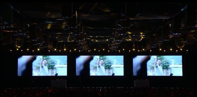 2017微软技术暨生态大会上播放美丽中国支教教育均衡化发展与技术结合的宣传片