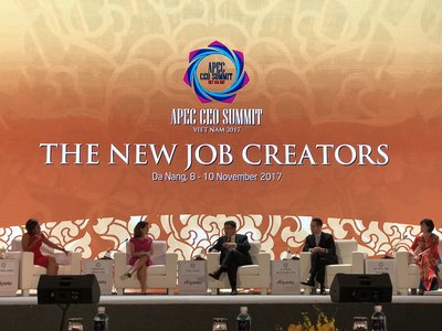 宜信创始人、CEO唐宁再登APEC工商领导人峰会