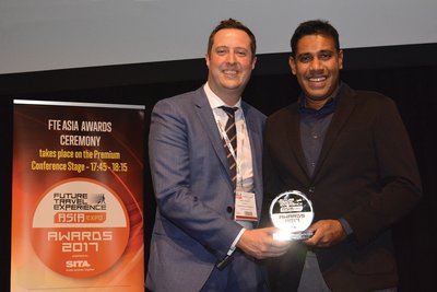 SriLankan Airlines Country Manager Singapore Mohan Meegolle(right) receiving the award at the Future Travel Experience Asia Awards 2017 last week