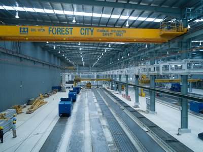 Taman industri Forest City berkhidmat untuk industri pembinaan