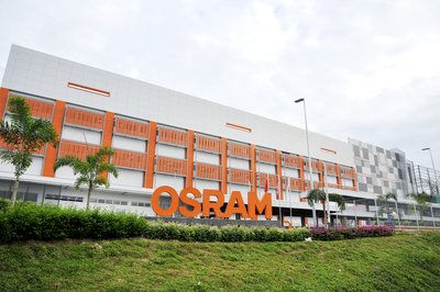 มุมมองด้านข้างของโรงงานผลิตชิปแอลอีดีแห่งใหม่ของ Osram ในเมืองกูลิม ประเทศมาเลเซีย