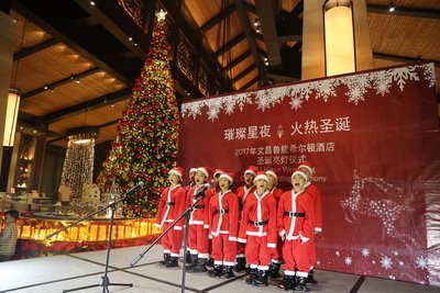 文昌鲁能希尔顿酒店举办圣诞亮灯仪式，开启火热圣诞季