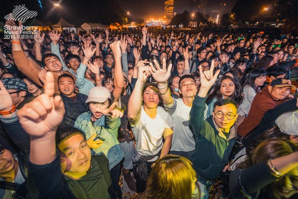 广州长隆成功举办了草莓音乐节、春浪音乐节等，填补了广州从来没有大型音乐节的空白。