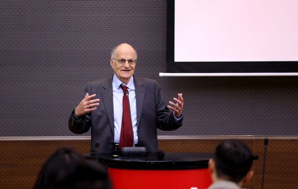 Professor Sargent gives remarks on python and economics