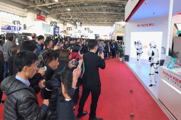 芬尼空气能携明星产品亮相2018中国制冷展