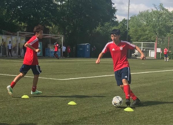 中国青少年足球运动员赴德参与训练营