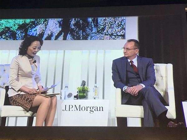 玛氏公司总裁Grant F. Reid（右）在摩根大通全球中国峰会畅谈未来发展
