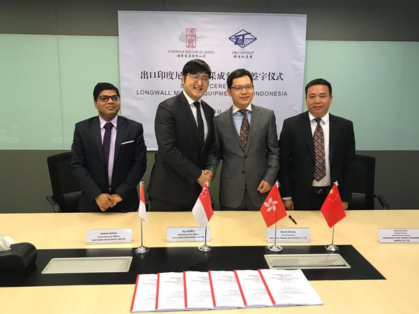 Signing ceremony at Agritrade Resources’ Singapore Headquarters. Left to Right: Mr. Ashok Kumar Sahoo, Chief Financial Officer & Executive Director, Agritrade Resources; Mr. Ng Xinwei, Chief Executive Officer & Executive Director, Agritrade Resources; Mr. David Zhang, Vice President, Zhengzhou Coal Mining Machinery; Mr. Deng Gaofeng, Deputy Director, International Business, Zhengzhou Coal Mining Machinery